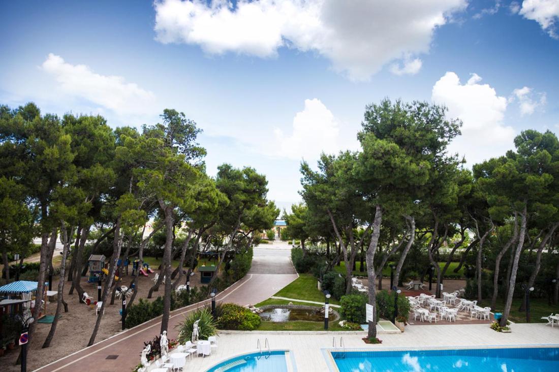 Hotel Parco Dei Principi Giulianova Kültér fotó
