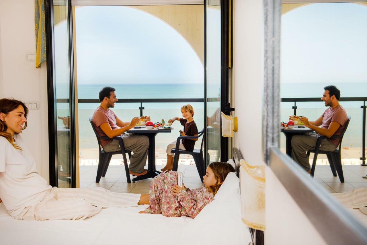 Hotel Parco Dei Principi Giulianova Kültér fotó